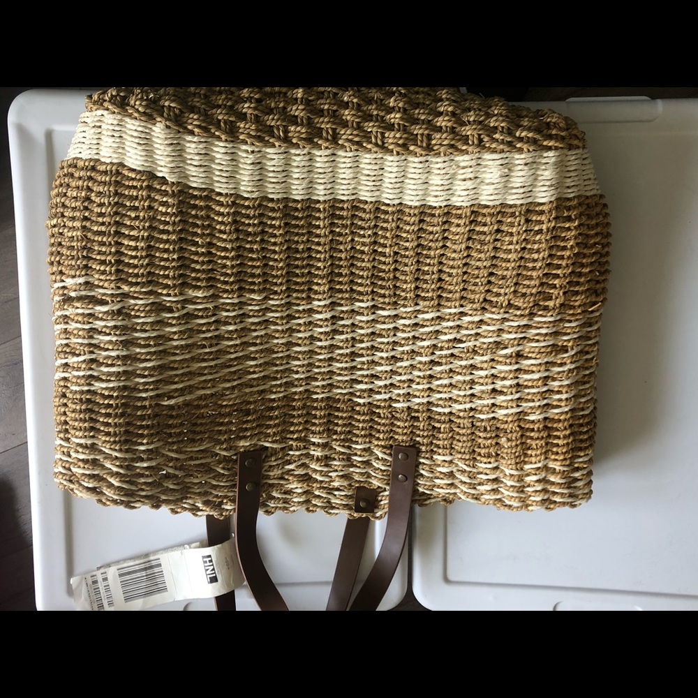 Rattan tote